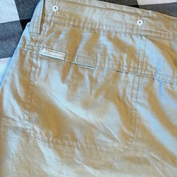 COLUMBIA ARCH CAPE II SHORT size medium - Picture 5 of 6